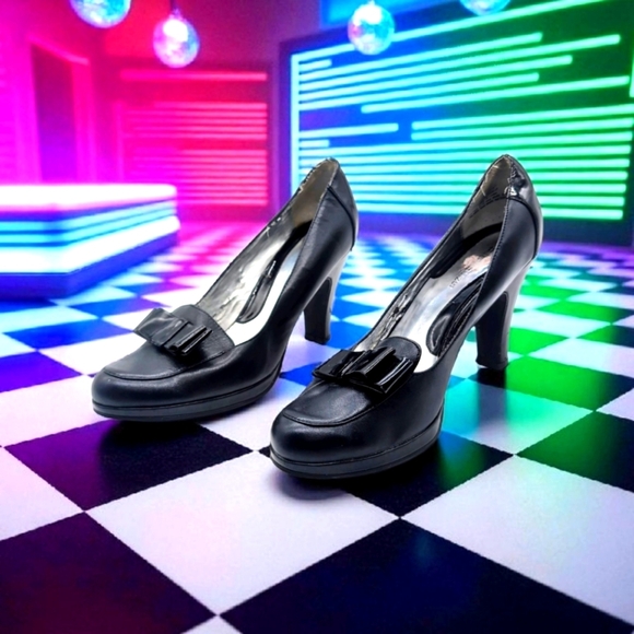 Naturalizer Mischief Sz 10 Bow Toe Black Women's Heels - Picture 1 of 9